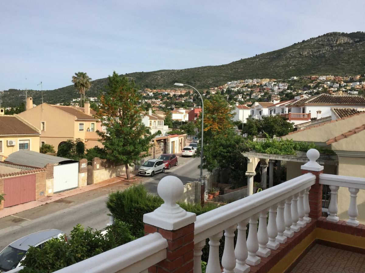 Chalet Con Barbacoa, Chimenea Y Piscina En Alhaurin De La Torre "No Emitimos Factura" Exterior photo